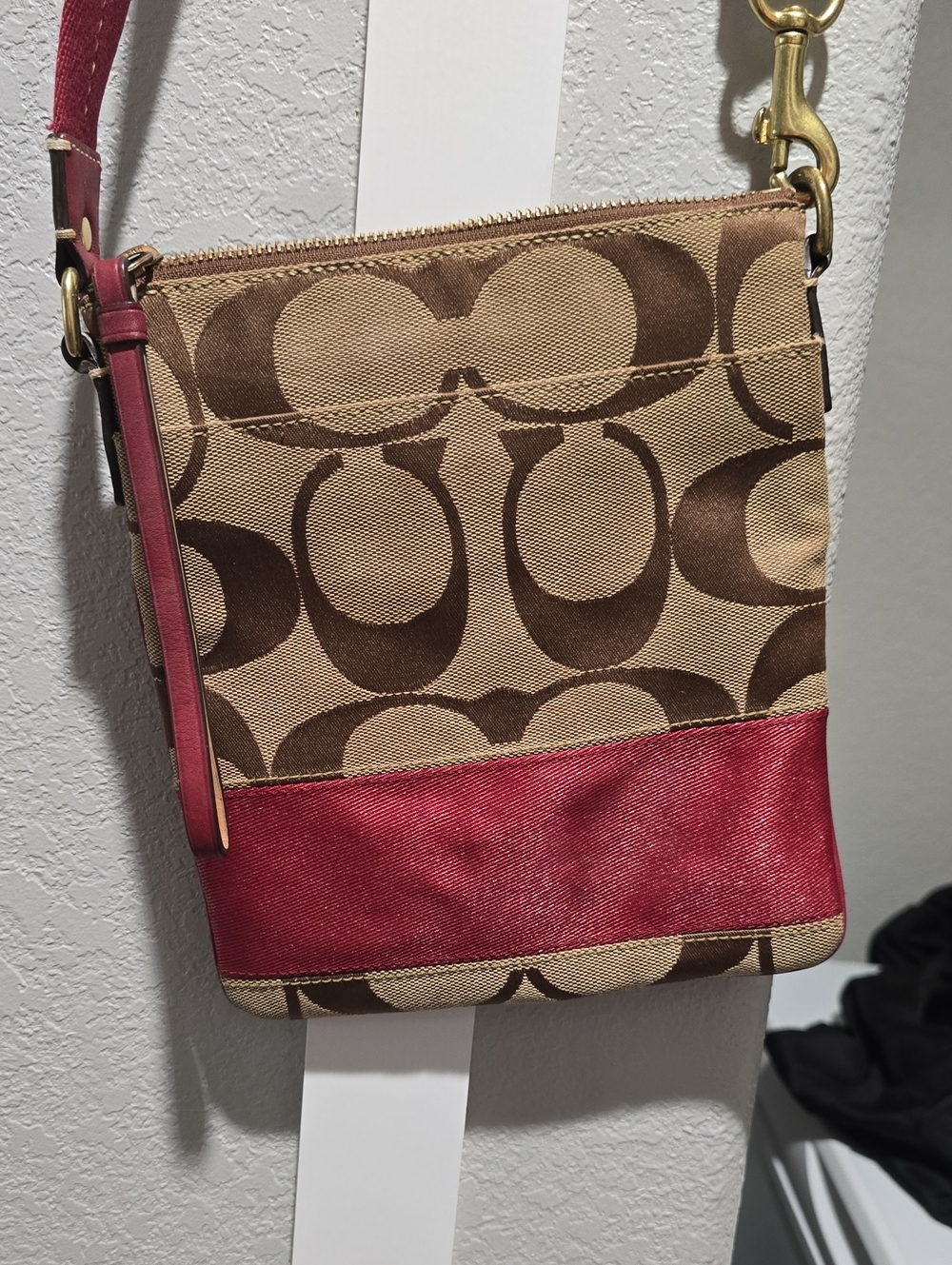 Coach Signature Canvas Mini Crossbody Bag Khaki Burgundy Stripe